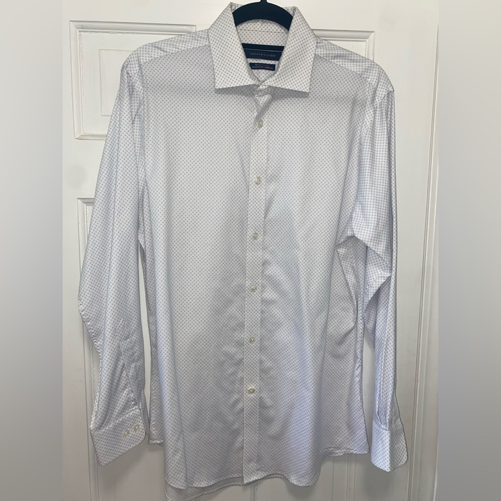 Tommy Hilfiger White Dress Shirt with Subtle Dot Pattern